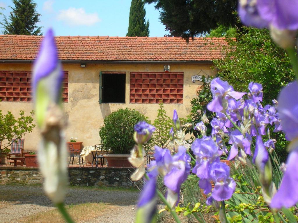 Agriturismo Le Pianore Montespertoli Luaran gambar